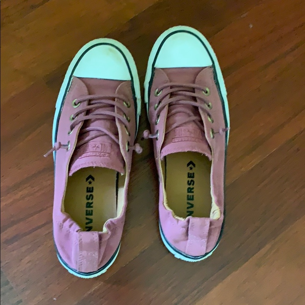 Pink Converse - Picture 2 of 3